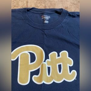 Pitt tshirt • Size xl 14-16